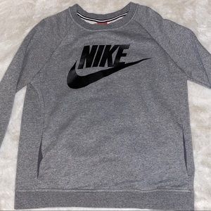 nike crew neck